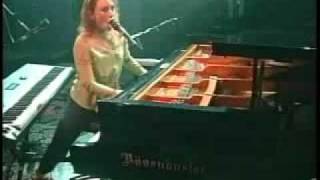 Tori Amos quotBlood Rosesquot Sept 24 1999  Las Vegas [upl. by Yrrag]