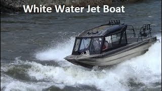 Jet boat runs rapids on the Salmon River [upl. by Lewap662]