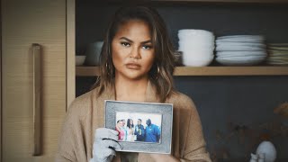 Chrissy Teigen Vs Joanna Gaines Whose Banana Bread Is Better [upl. by Annoel]