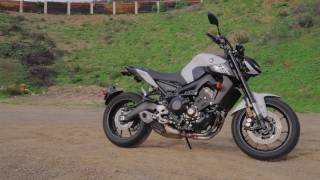 2017 Yamaha FZ09 Review  4K [upl. by Moersch]