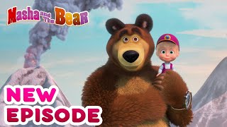 NEW EPISODE ✂️🎨 Arts and Crafts Day 🧵🧶 Episode 131 🍓 Masha and the Bear 2023 [upl. by Inttirb]