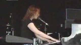 Tori Amos  Cornflake Girl Glastonbury 98 [upl. by Milli]