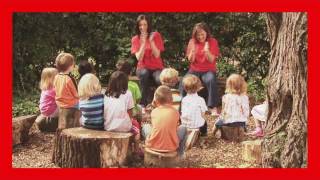 Makaton  ROW ROW ROW YOUR BOAT  Singing Hands [upl. by Aleydis]