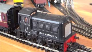 TriangHornby Dock Authority shunter [upl. by Yeta]