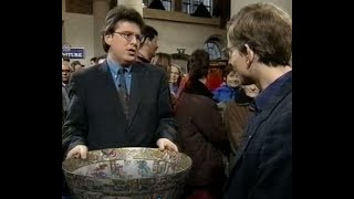 Chinese bowl Antiques Roadshow [upl. by Palmer743]