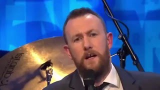 Alex Horne amp The Horne Section Perform Lovely Day by Bill Withers 8 out of 10 cats does countdown [upl. by Garret861]