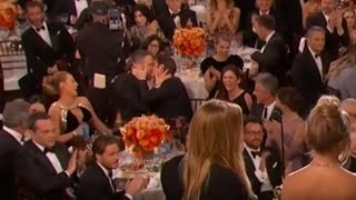 Beso de Ryan Reynolds con Andrew Garfield  Discurso de Meryl Streep contra Trump [upl. by Ybbil]