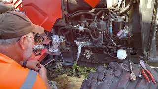 56 Kubota MX4800 Hydraulic Pump Replacement [upl. by Lyndon]