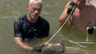 Jeremy Wade Goes Handfishin  River Monsters [upl. by Folly]