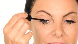 How to Apply Magnetic Eyelashes with Magnetic Eyeliner [upl. by Auqenwahs632]