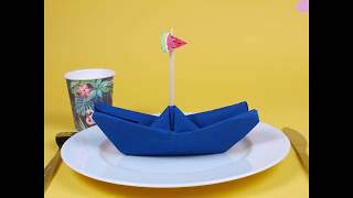 Pliage serviette  bateau [upl. by Enairda]