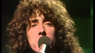 Roger daltrey  Giving it all away live HD [upl. by Okiruy]