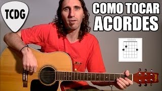 Como Tocar Acordes De Guitarra Acústica Para Principiantes 1 Mayores y Menores TCDG [upl. by Nyvek]