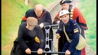 Dads Army  The Royal Train   just keep pumping  NL subs [upl. by Honey]