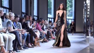 Alexandre Vauthier assista ao desfile de altacostura de inverno 2017 [upl. by Avigdor167]