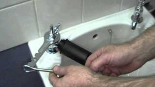 Change Tap washer using the Easy Tapsplitter Part 1 [upl. by Losse28]