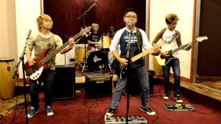 SMOKE ON THE WATER by Deep Purple GELOSH TRIBE cover [upl. by Vil]