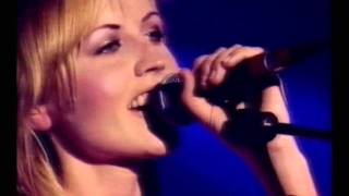 The Cranberries  Ode To My Family Live in Madrid 1999 [upl. by Atiuqin917]